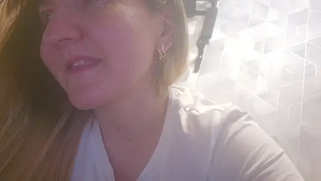 EstrellaWalters online show from April 2026 03:21:02 PM