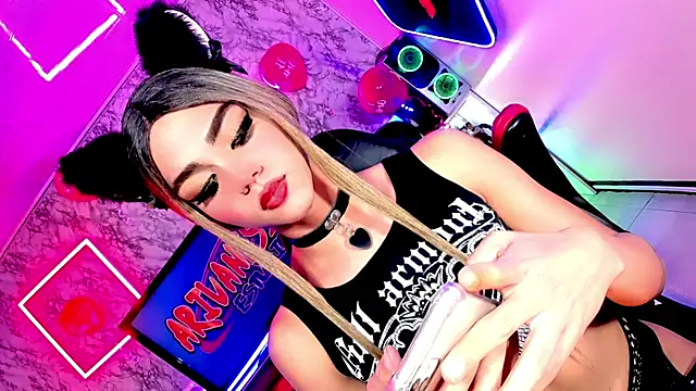 Snapshot of Elissa_taylor_ chatting on February 2025 01:36:01 AM Elissa taylor online show from February 2025 01:36:01 AM