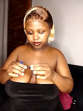 Snapshot of Dark_Berry_26 chatting on February 2026 12:28:02 AM Dark Berry 26 online show from February 2026 12:28:02 AM