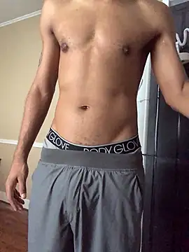 Snapshot of yosparky chatting on October 2025 08:50:02 PM yosparky online show from October 2025 08:50:02 PM