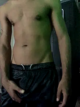 Snapshot of yosparky chatting on October 2025 08:43:02 PM yosparky online show from October 2025 08:43:02 PM