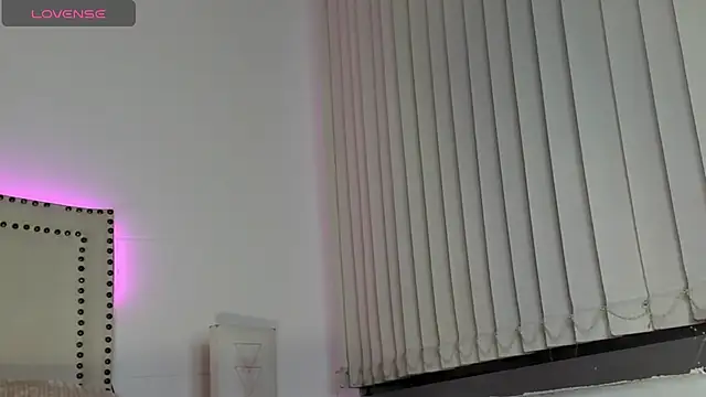 Snapshot of Emilly_Rivera chatting on February 2025 10:50:01 AM Emilly Rivera online show from February 2025 10:50:01 AM
