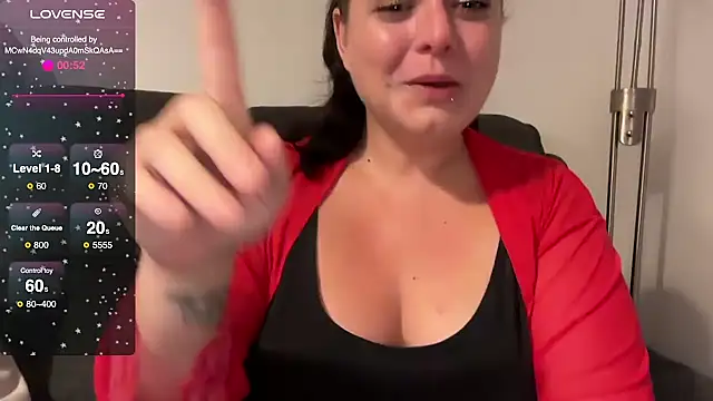 NaughtyWifeUK online show from September 2025 01:18:01 AM