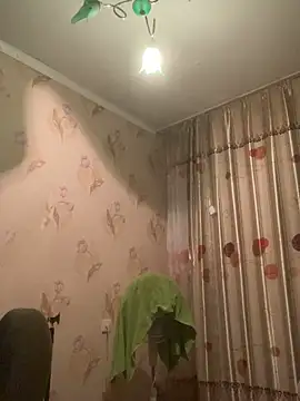 Snapshot of Starry_Siren chatting on November 2025 06:41:01 PM Starry Siren online show from November 2025 06:41:01 PM