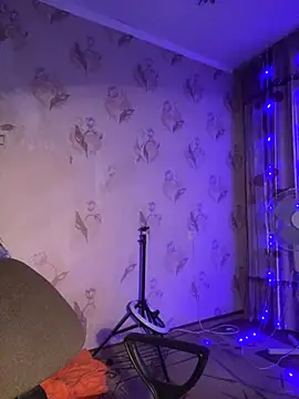 Snapshot of Starry_Siren chatting on November 2025 06:08:01 PM Starry Siren online show from November 2025 06:08:01 PM