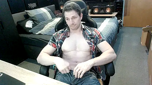 Snapshot of dreamwallker21 chatting on March 2026 08:35:02 PM dreamwallker21 online show from March 2026 08:35:02 PM