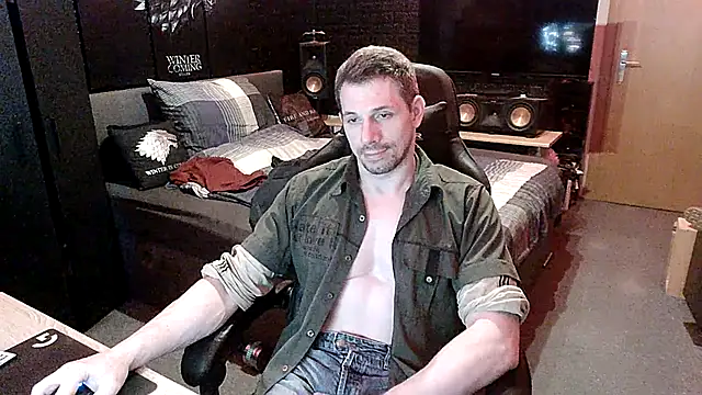 dreamwallker21 online show from April 2026 12:51:02 PM
