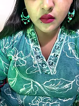 Snapshot of Ayesha_mahi chatting on September 2025 09:02:01 AM Ayesha mahi online show from September 2025 09:02:01 AM