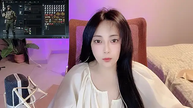 Daisy-77 online show from April 2026 11:56:01 AM