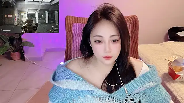 Daisy-77 online show from April 2026 01:04:01 PM