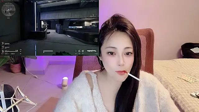 Daisy-77 online show from May 2026 01:05:02 PM