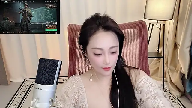 Daisy-77 online show from June 2026 02:33:01 PM