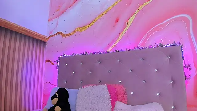 Snapshot of Daisy__rose chatting on February 2025 11:06:02 AM Daisy rose online show from February 2025 11:06:02 AM