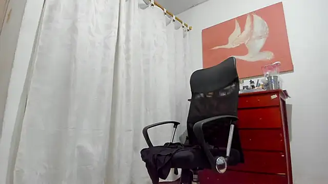 Snapshot of misstresbigcockts chatting on January 2025 05:41:02 AM misstresbigcockts online show from January 2025 05:41:02 AM
