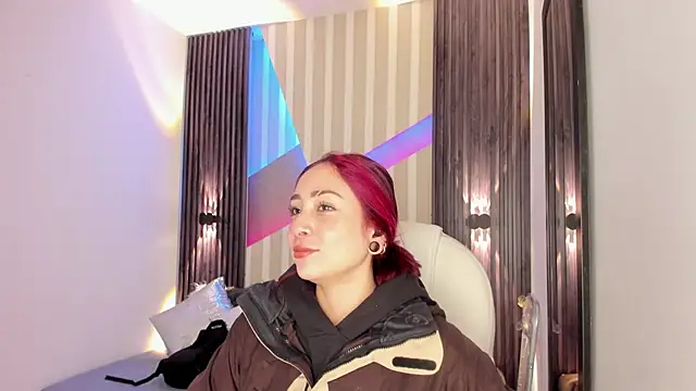 emily layton online show from November 2025 02:38:02 PM