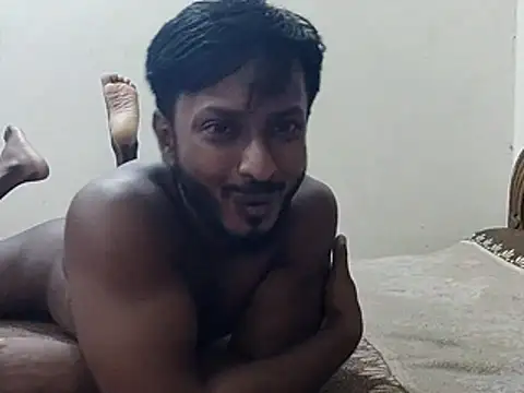 HunkyAriyan online show from May 2026 05:29:01 PM