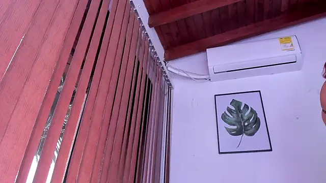 alondrabigtits online show from June 2026 11:31:01 AM