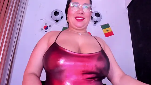alondrabigtits online show from June 2026 12:08:01 PM