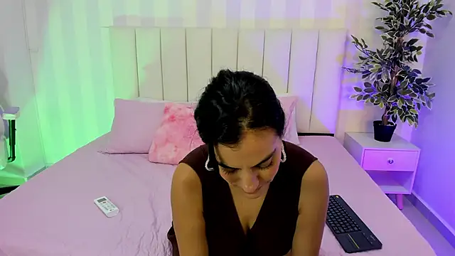 Snapshot of Ada_Monroe10 chatting on January 2025 04:19:01 PM Ada Monroe10 online show from January 2025 04:19:01 PM