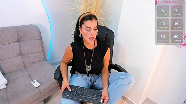 Snapshot of Ada_Monroe10 chatting on September 2025 01:33:01 PM Ada Monroe10 online show from September 2025 01:33:01 PM