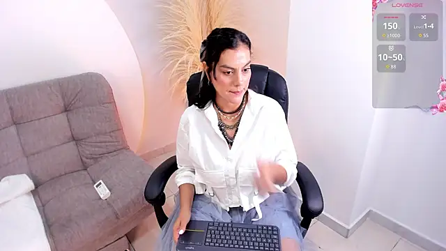 Snapshot of Ada_Monroe10 chatting on September 2025 01:45:02 PM Ada Monroe10 online show from September 2025 01:45:02 PM