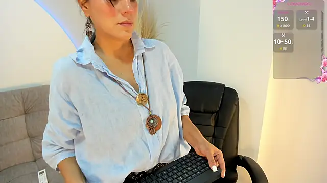 Snapshot of Ada_Monroe10 chatting on September 2025 01:03:01 PM Ada Monroe10 online show from September 2025 01:03:01 PM