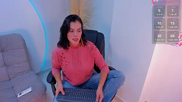 Snapshot of Ada_Monroe10 chatting on October 2025 01:30:01 PM Ada Monroe10 online show from October 2025 01:30:01 PM