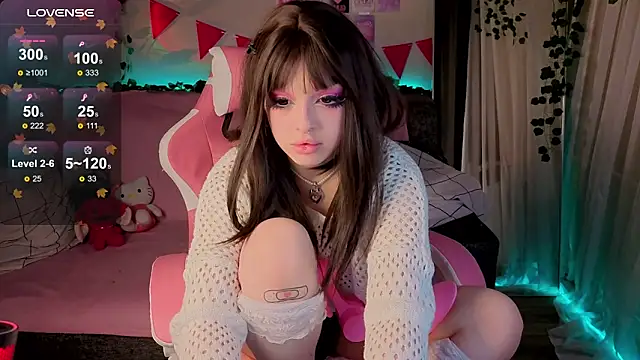 Snapshot of MonikaMayson chatting on November 2025 08:13:02 PM MonikaMayson online show from November 2025 08:13:02 PM