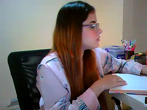 maliamiller online show from October 2025 02:03:02 AM