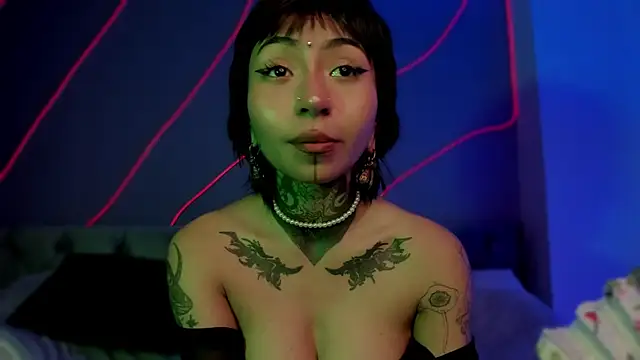 Evangeline bell online show from December 2024 06:28:01 PM