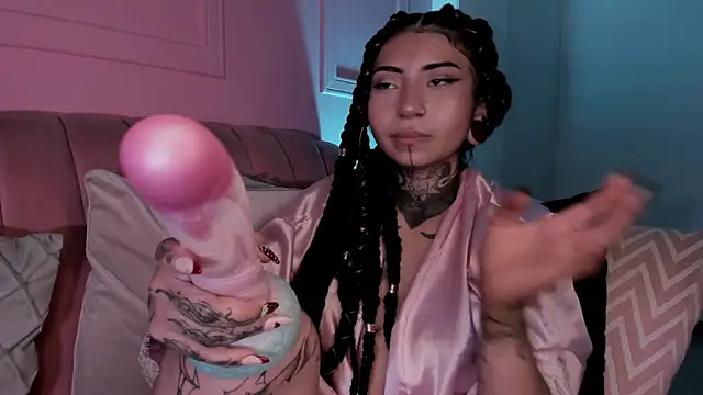 Evangeline bell online show from February 2025 06:31:01 PM