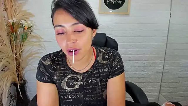 Aisha 09 online show from February 2025 07:52:02 PM