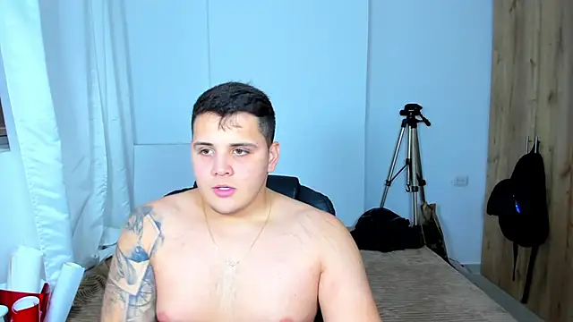 jhonstark09 online show from December 2024 07:54:02 PM