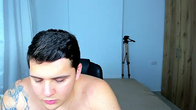 jhonstark09 online show from February 2025 09:49:01 PM