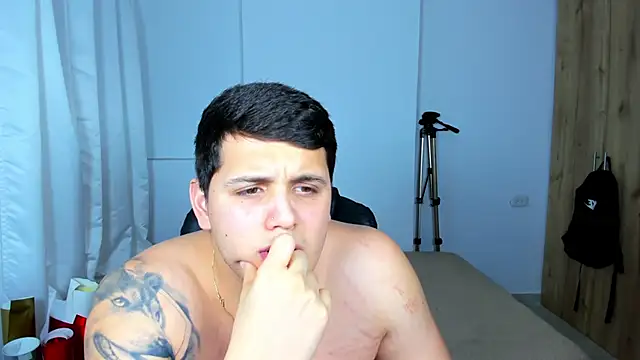 jhonstark09 online show from February 2025 01:47:02 AM