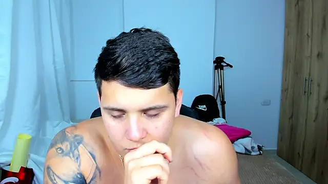 jhonstark09 online show from March 2025 08:52:02 PM