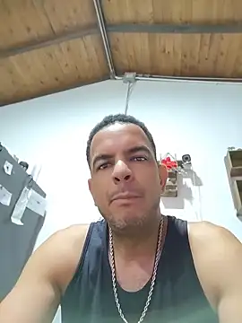 latinmartin73 online show from June 2026 04:47:01 AM