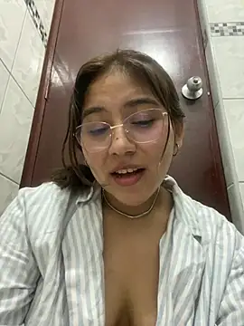 kittyfresita online show from January 2025 07:52:02 AM