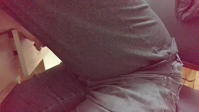 huzi518 online show from November 2025 01:11:01 PM