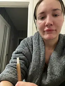 Snapshot of Stasia_Queen chatting on February 2025 11:34:02 PM Stasia Queen online show from February 2025 11:34:02 PM
