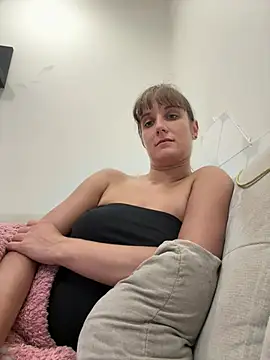 jennifer11772 online show from June 2026 07:29:01 PM