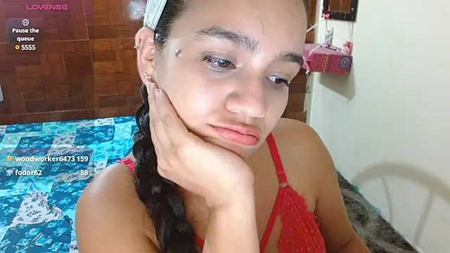 Snapshot of Mia_brunette26 chatting on February 2025 04:11:01 AM Mia brunette26 online show from February 2025 04:11:01 AM