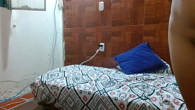 Snapshot of Mia_brunette26 chatting on February 2025 02:18:01 AM Mia brunette26 online show from February 2025 02:18:01 AM