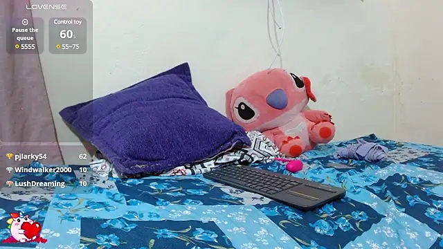 Snapshot of Mia_brunette26 chatting on March 2025 05:52:02 AM Mia brunette26 online show from March 2025 05:52:02 AM