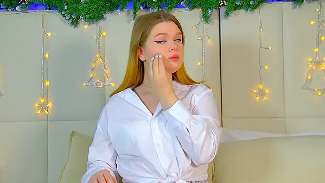 CrystalLyons online show from December 2024 06:06:02 AM
