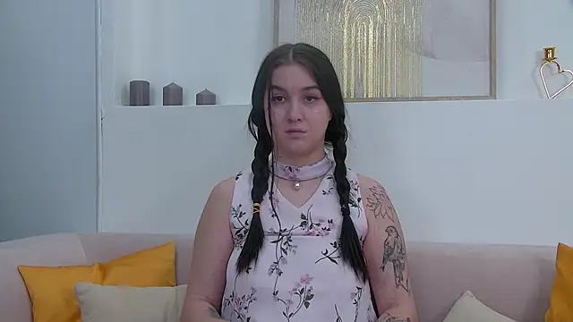 ChristinaMilton online show from January 2025 04:44:01 PM