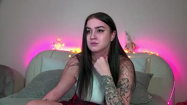 ChristinaMilton online show from January 2025 04:30:02 PM