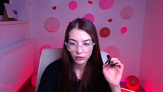Snapshot of Sandy_GG chatting on March 2025 07:10:01 AM Sandy GG online show from March 2025 07:10:01 AM