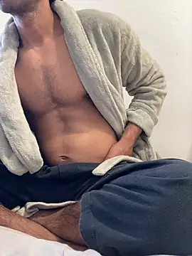 Lucascacaca online show from May 2026 06:38:02 PM