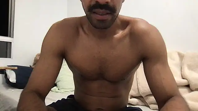Lucascacaca online show from June 2026 09:08:02 PM